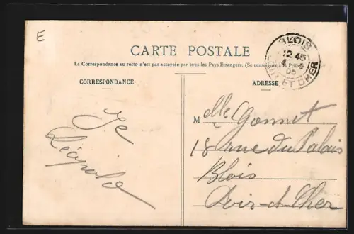 AK Aix-en-Othe, La Place et la Rue du Château