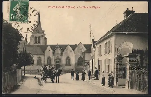 AK Pont Ste-Marie /Aube, La Place de l`Église avec calèche et passants