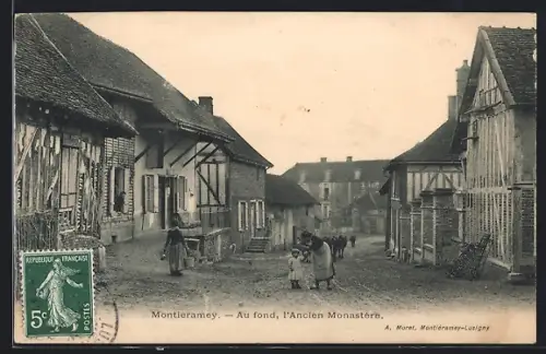 AK Montieramey, Au fond, l`Ancien Monastère