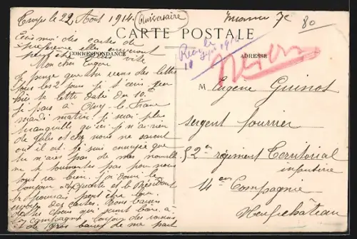 AK Troyes, Rue Juvenal-des-Ursins avec passants et commerces animés