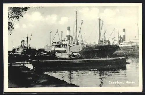 AK Zaandam, Haven