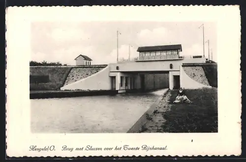 AK Hengelo /O., Brug met Sluizen over het TwentzeRijnkanaal