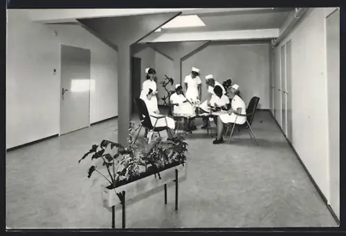 AK Zaandam, R. K. St. Jan Ziekenhuis, Hal bij de verloskamer