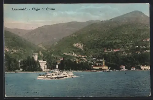 AK Cernobbio /Lago di Como, Ortsansicht mit Dampfer und Bergpanorama