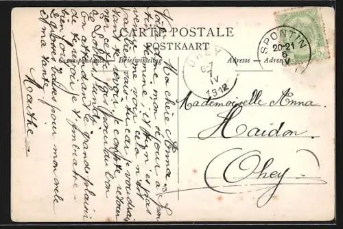 AK Spontin, Le Château vers la cour d`honneur