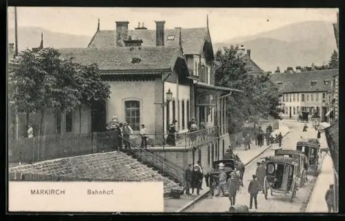 AK Markirch, Kutschen am Bahnhof