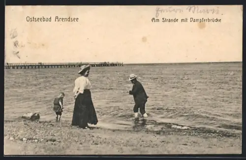 AK Arendsee / Ostseebad, Am Strand mit Dampferbrücke