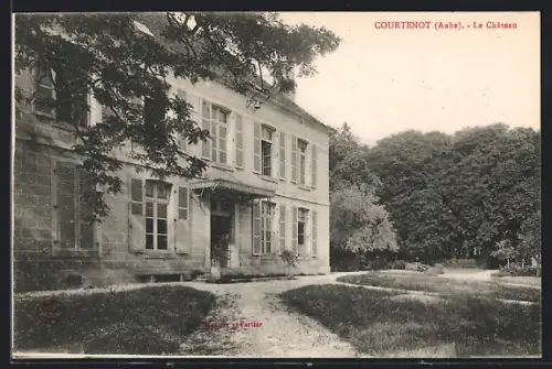 AK Courtenot /Aube, Le Château et son parc verdoyant
