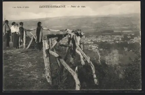 AK Sainte-Germaine, Point de vue sur la vallée et le village depuis la colline