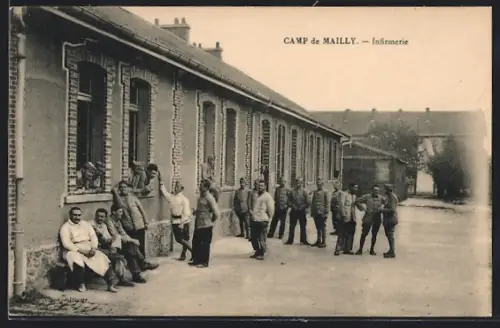 AK Mailly, Infirmerie du camp avec soldats devant le bâtiment