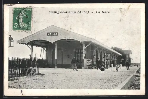 AK Mailly-le-Camp /Aube, La Gare