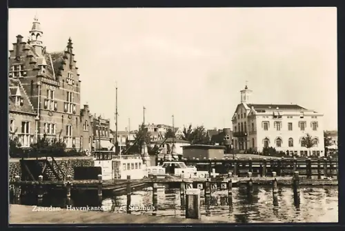 AK Zaandam, Havenkantoor met Stadhuis
