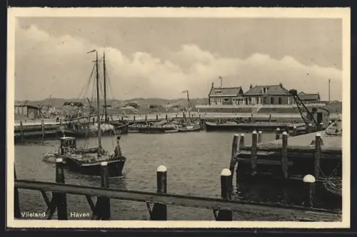 AK Vlieland, Haven