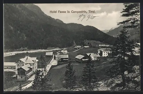 AK Campestrin, Blick auf den Ort mit dem Hotel Fassa