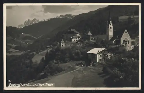 AK Gudon, Blick zur Kirche