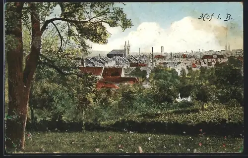 AK Hof i. B., Stadtansicht mit Kirche und Fabrikschornsteinen