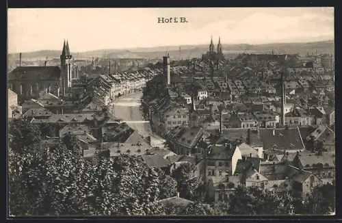 AK Hof i. B., Stadtansicht mit Kirchen und Fabrikschornsteinen