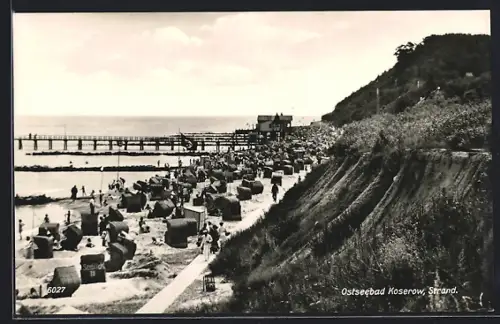 AK Koserow, Strand, Seebrücke, 