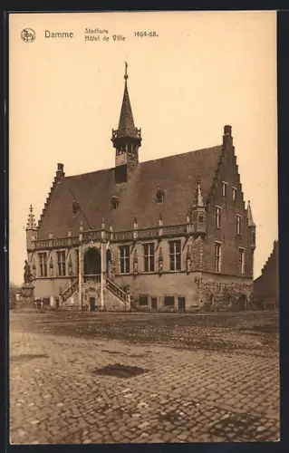 AK Damme, Hôtel de Ville