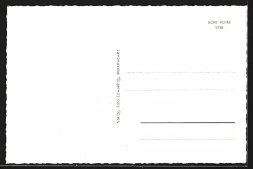 AK Münchberg /Ofr., Strassenpartie mit Geschäften
