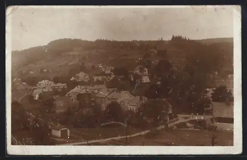 AK Hof /Saale, Teilansicht mit Strassenpartie