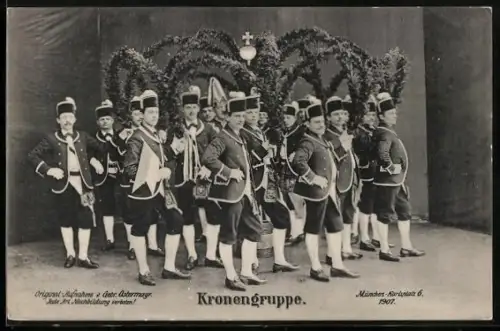 AK München, Schäfflertanz 1907, Kronengruppe