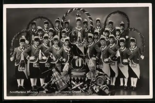 Künstler-AK München, Schäfflertanz 1935 - Reifschwung-Gruppe