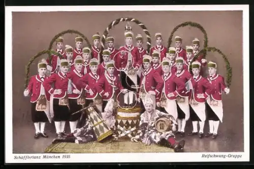 AK München, Reifschwung-Gruppe der Schäfflertänzer, Volkstanz