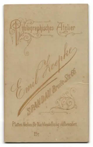 Fotografie Emil Zoepke, Spandau, Breite Str. 66, Porträt einer älteren Dame