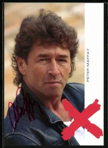 AK Musiker Peter Maffay in dunkler Lederjacke, Autograph