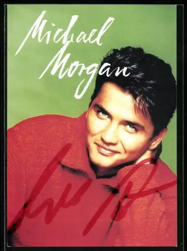 AK Musiker Michael Morgan blickt lächelnd in die Kamera, Autograph