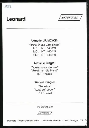 AK Musiker Leonard in weissem Hemd, Autograph