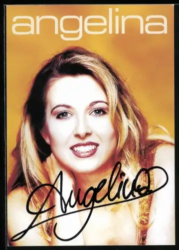 AK Musikerin Angelina in die Kamera blickend, Autograph