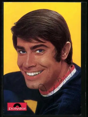 AK Musiker Roy Black blickt lächelnd in die Kamera, Autograph
