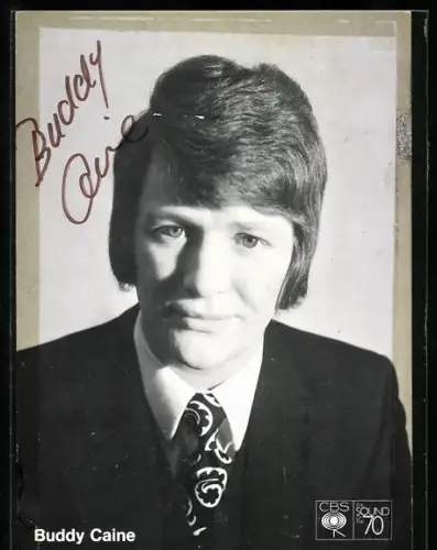 AK Musiker Buddy Caine mit Krawatte, Autograph