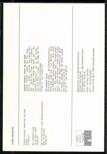 AK Musikerin Lena Valaitis in braunem Hemd, Autograph