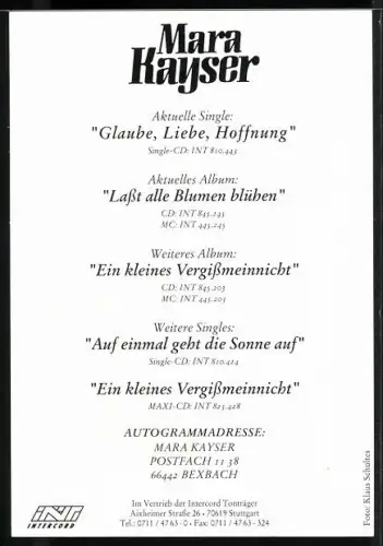 AK Musikerin Mara Kayser lächelnd im Porträt, Autograph