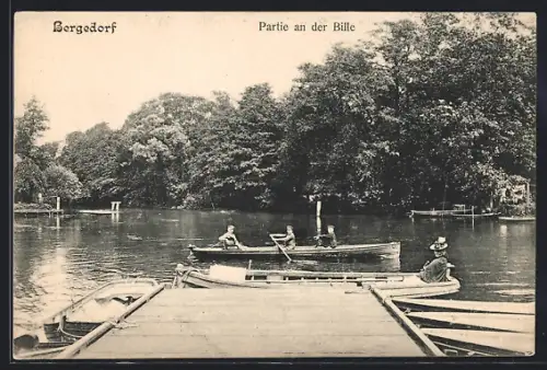 AK Hamburg-Bergedorf, Partie an der Bille, Ruderboote, Anlegestelle