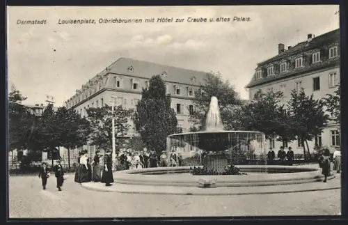AK Darmstadt, Louisenplatz, Obrichbrunnen, Hôtel zur Traube, Altes Palais