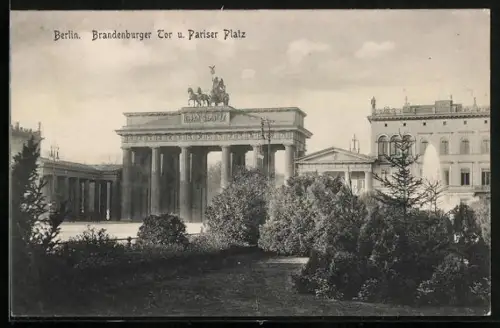AK Berlin, Brandenburger Tor u. Pariser Platz
