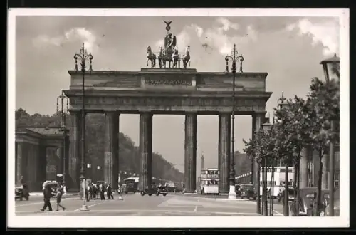 AK Berlin, Brandenburger Tor, Mittelteil
