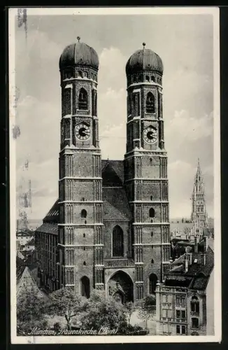 AK München, Blick auf die Frauenkirche