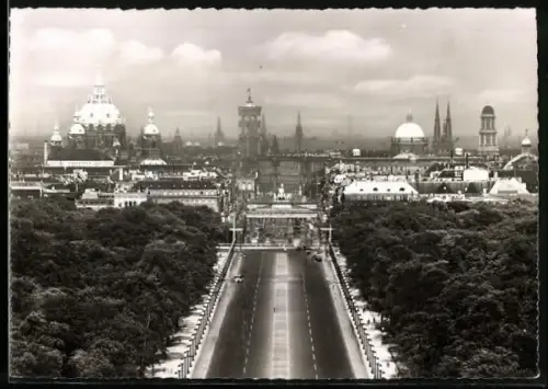 AK Berlin, Blick von der Siegessäule, Panorama mit Dom u. Brandenburger Tor