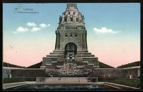 AK Leipzig, Völkerschlachtdenkmal mit Becken