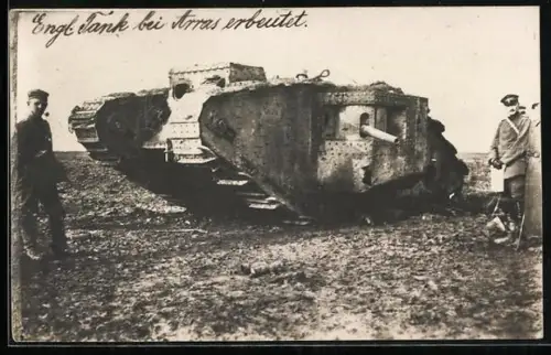 Foto-AK Engl. Tank bei Arras erbeutet