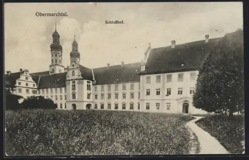 AK Obermarchtal, Schlosshof