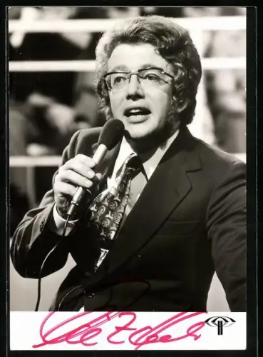 AK Musiker Dieter Thomas Heck mit Mikrophon, Autograph