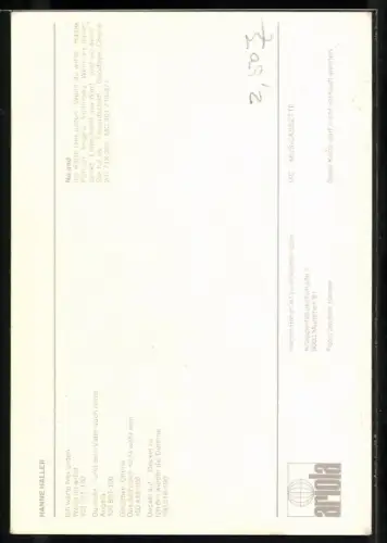 AK Musikerin Hanne Haller an Wand angelehnt sitzend, Autograph