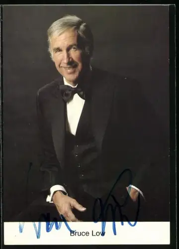 AK Bruce Low, Halbporträt des Sängers im Smoking, Autograph