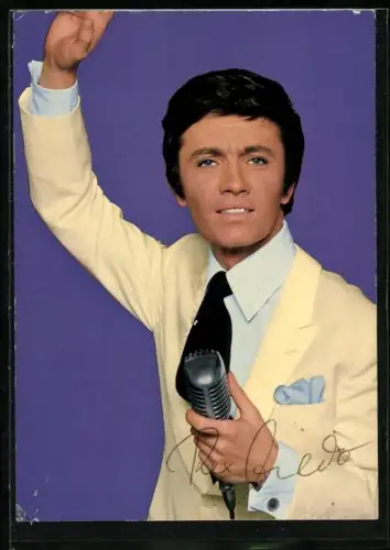 AK Musiker Rex Gildo am Mikro, Autograph